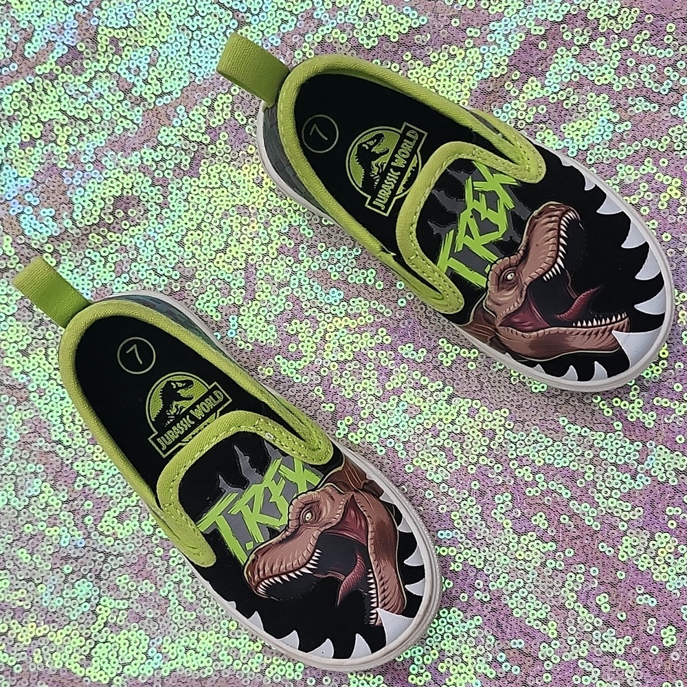 T-Rex Kids Slip-On Shoes - Green Jurassic World Size 7!